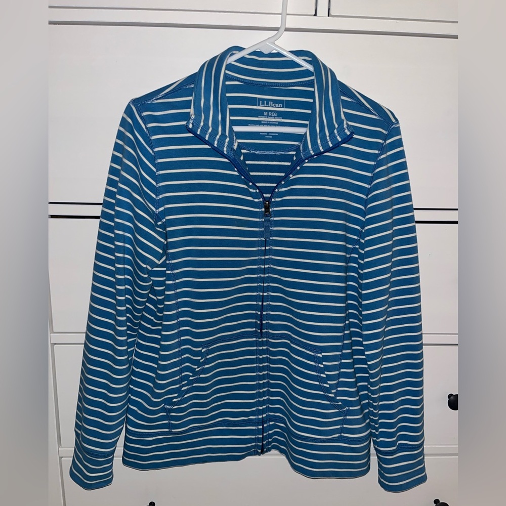 NWOT L.L. Bean Ultrasoft Sweater-M
